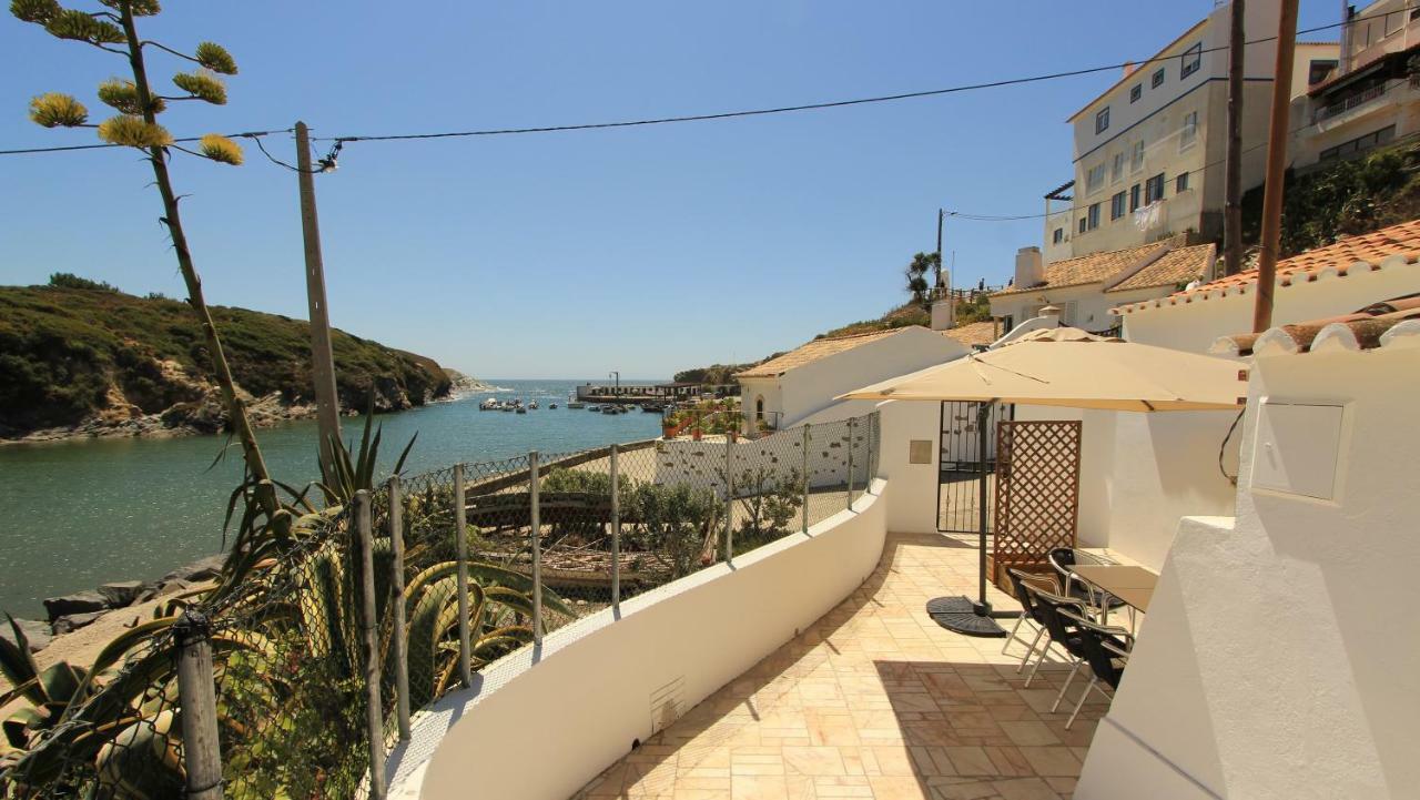 Chale Da Baia Villa Porto Covo Exteriör bild